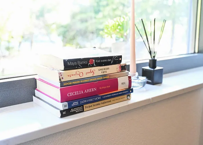 4-star Design Bubamara * زادار