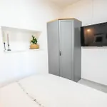 アパート 4-star Design Bubamara *