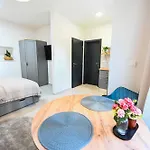 4-star Design Bubamara Apartman