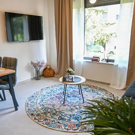 Appartamento 4-star Design Bubamara